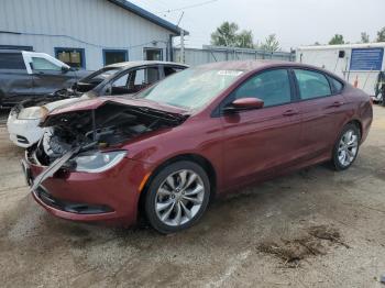  Salvage Chrysler 200