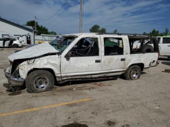  Salvage GMC Suburban