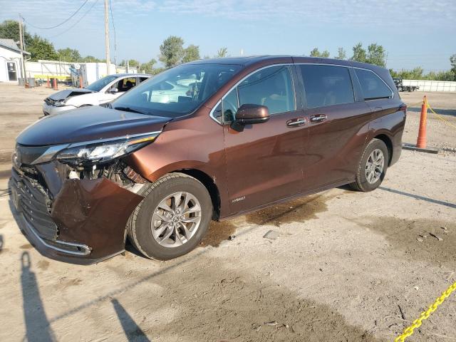  Salvage Toyota Sienna