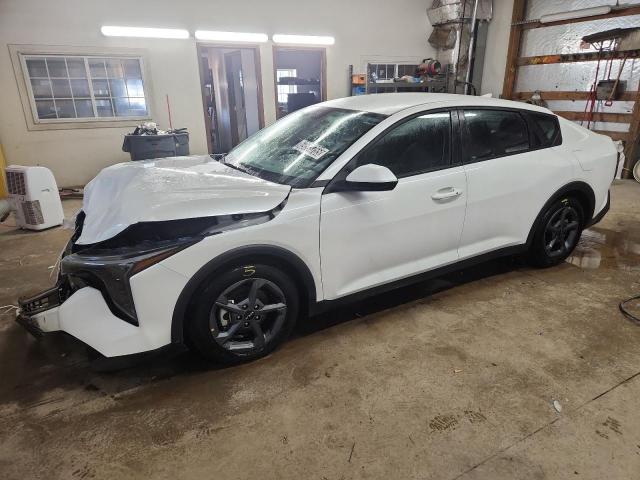  Salvage Kia K4 Lx