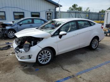  Salvage Ford Fiesta