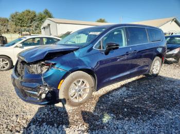  Salvage Chrysler Pacifica