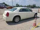 Chrysler 300 Touring Image 2