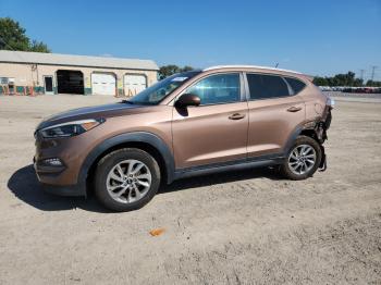  Salvage Hyundai TUCSON