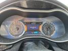 Chrysler 200 C Image 9