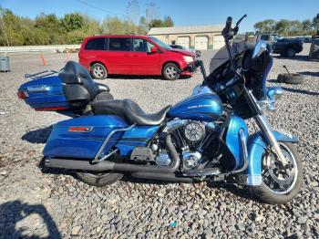  Salvage Harley-Davidson Touring