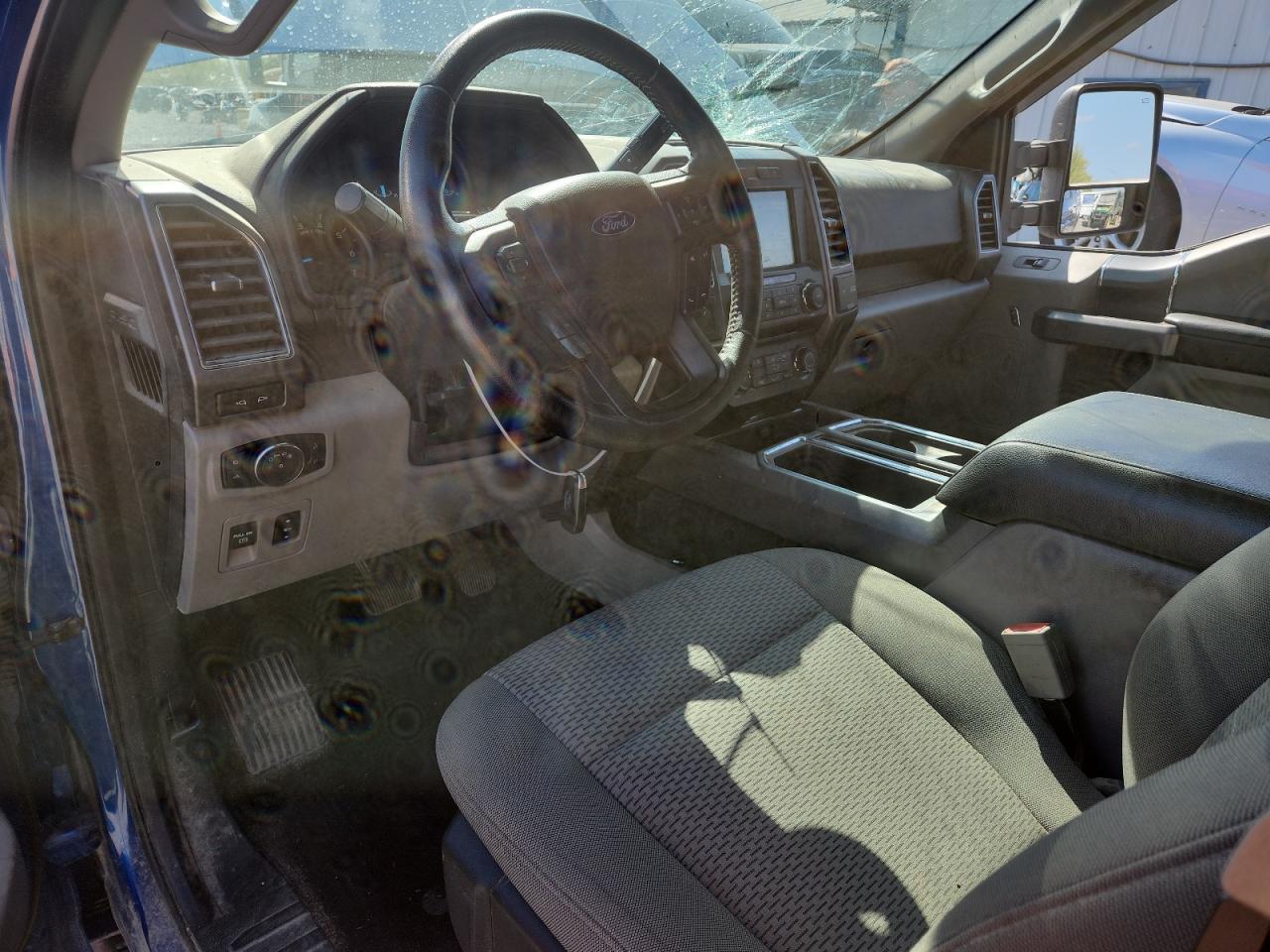 Ford F-150 Super Cab Image 8