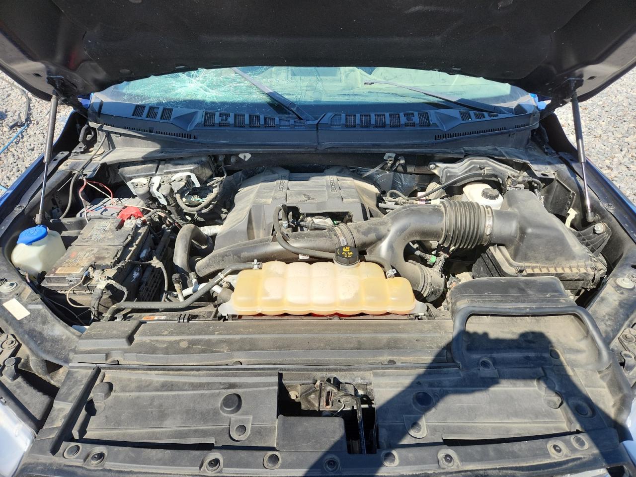 Ford F-150 Super Cab Image 6