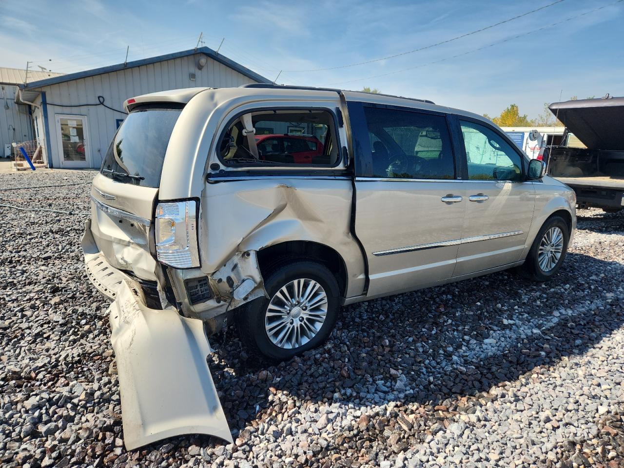 Chrysler Minivan Touring L Image 8