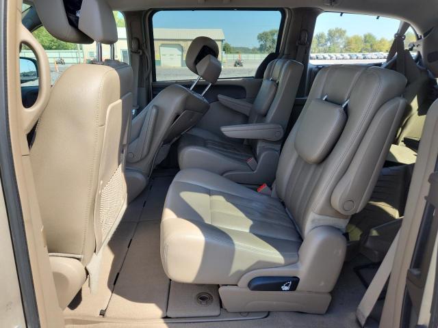 Chrysler Minivan Touring L Image 9