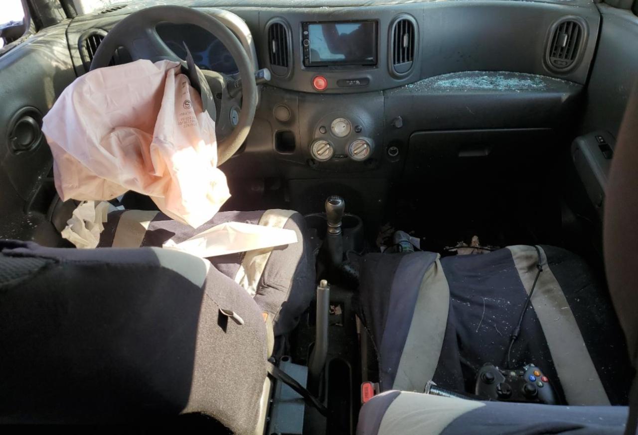 Nissan cube Base Image 7