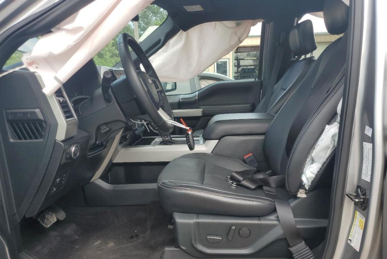 Ford F-150 Supercrew Image 11