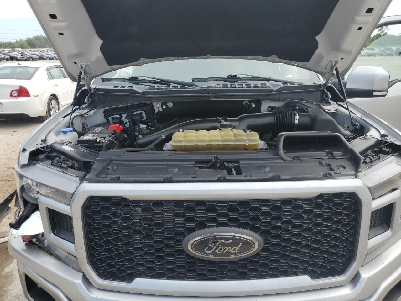 Ford F-150 Supercrew Image 10