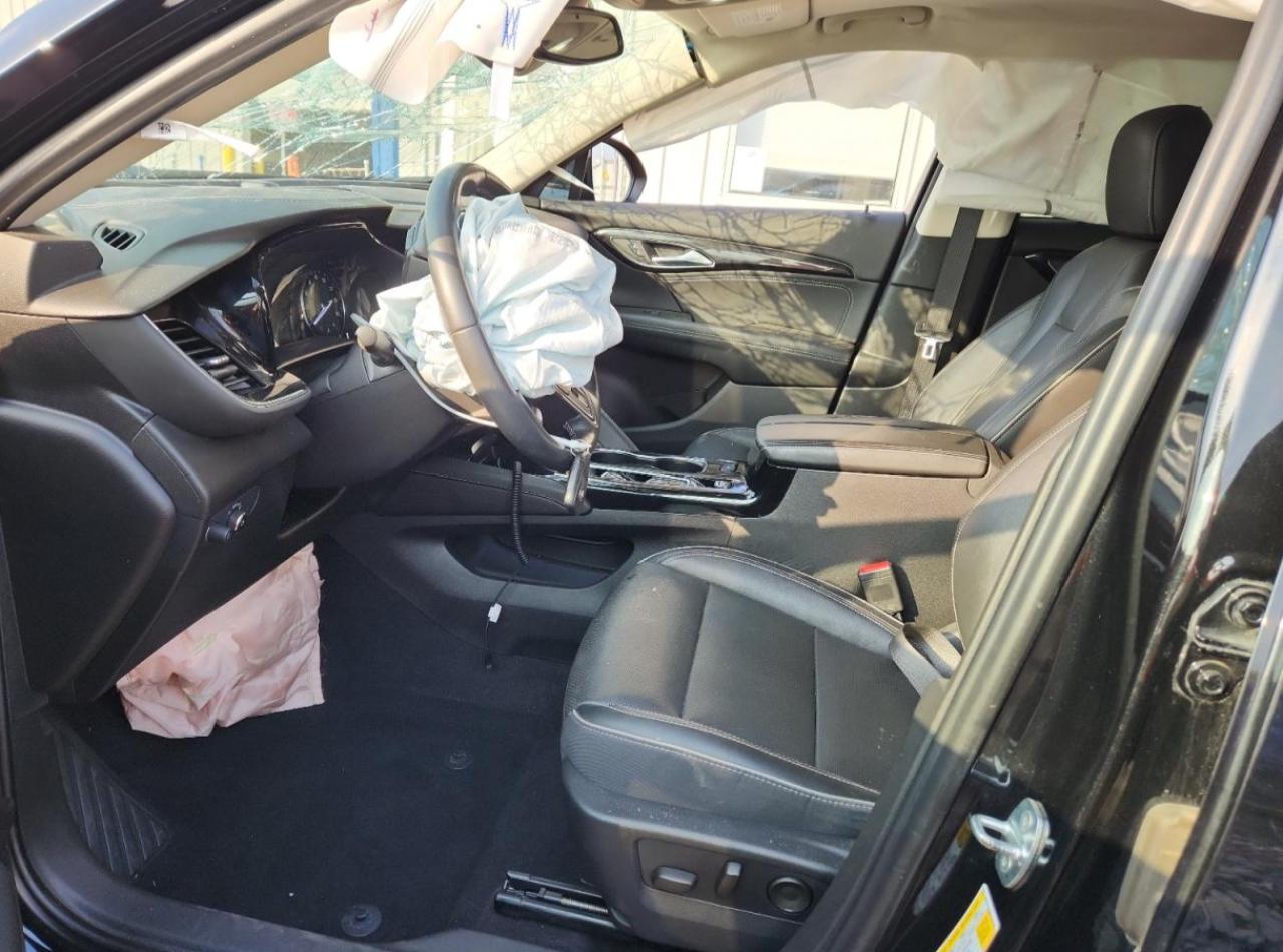 Buick Envision Essence Image 11