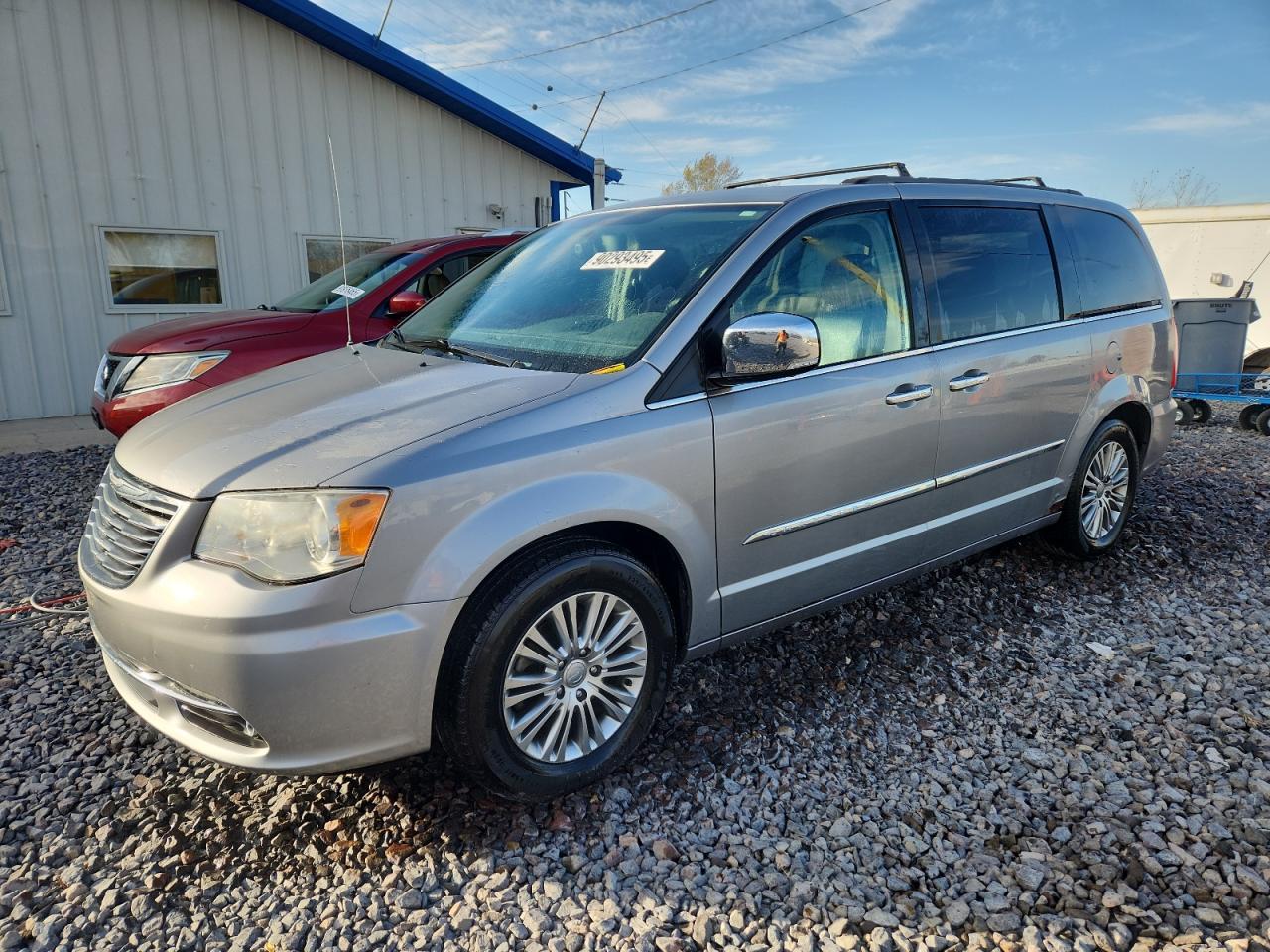Chrysler Minivan Touring L Image 1