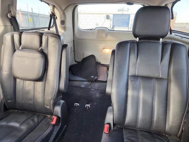 Chrysler Minivan Touring L Image 9