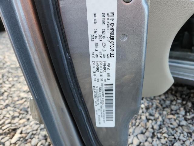 Chrysler Minivan Touring L Image 2