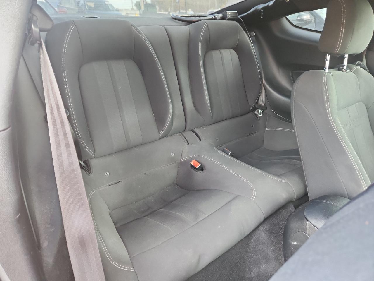 Ford Mustang Gt Image 7