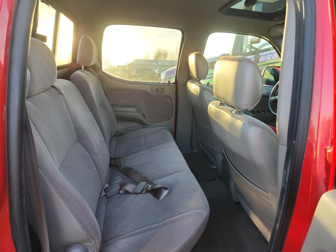 Toyota Tacoma Double Cab Image 6