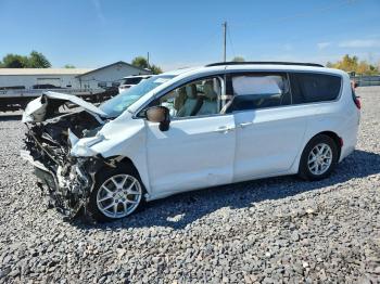  Salvage Chrysler Minivan