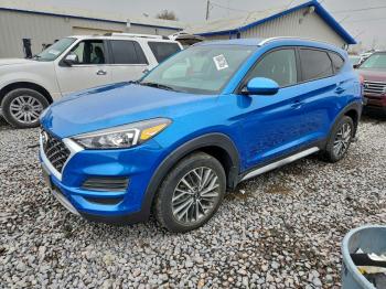  Salvage Hyundai TUCSON