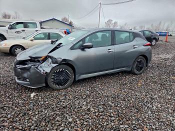  Salvage Nissan LEAF