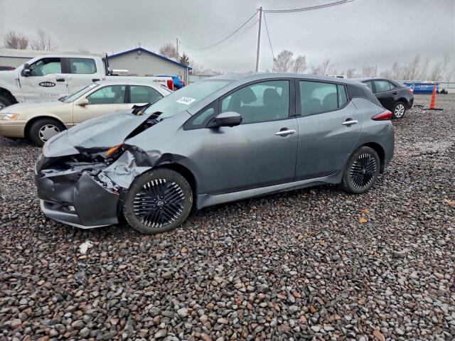  Salvage Nissan LEAF