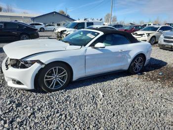  Salvage Ford Mustang
