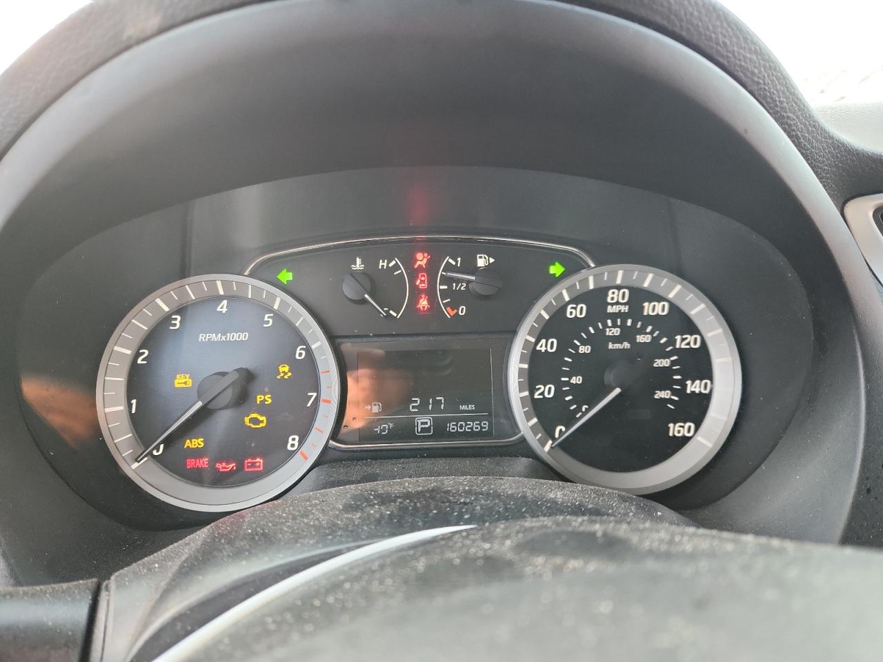 Nissan Sentra S Image 7