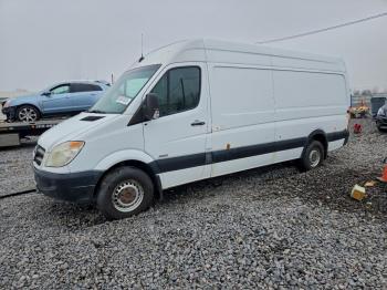  Salvage Mercedes-Benz Sprinter