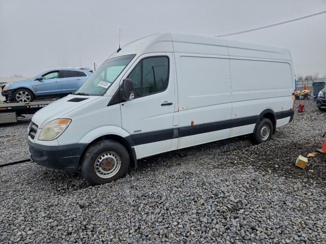  Salvage Mercedes-Benz Sprinter