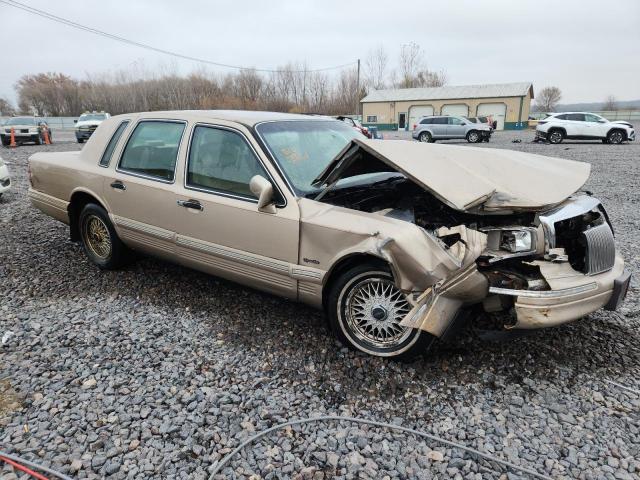 Lincoln Towncar Signature Image 8
