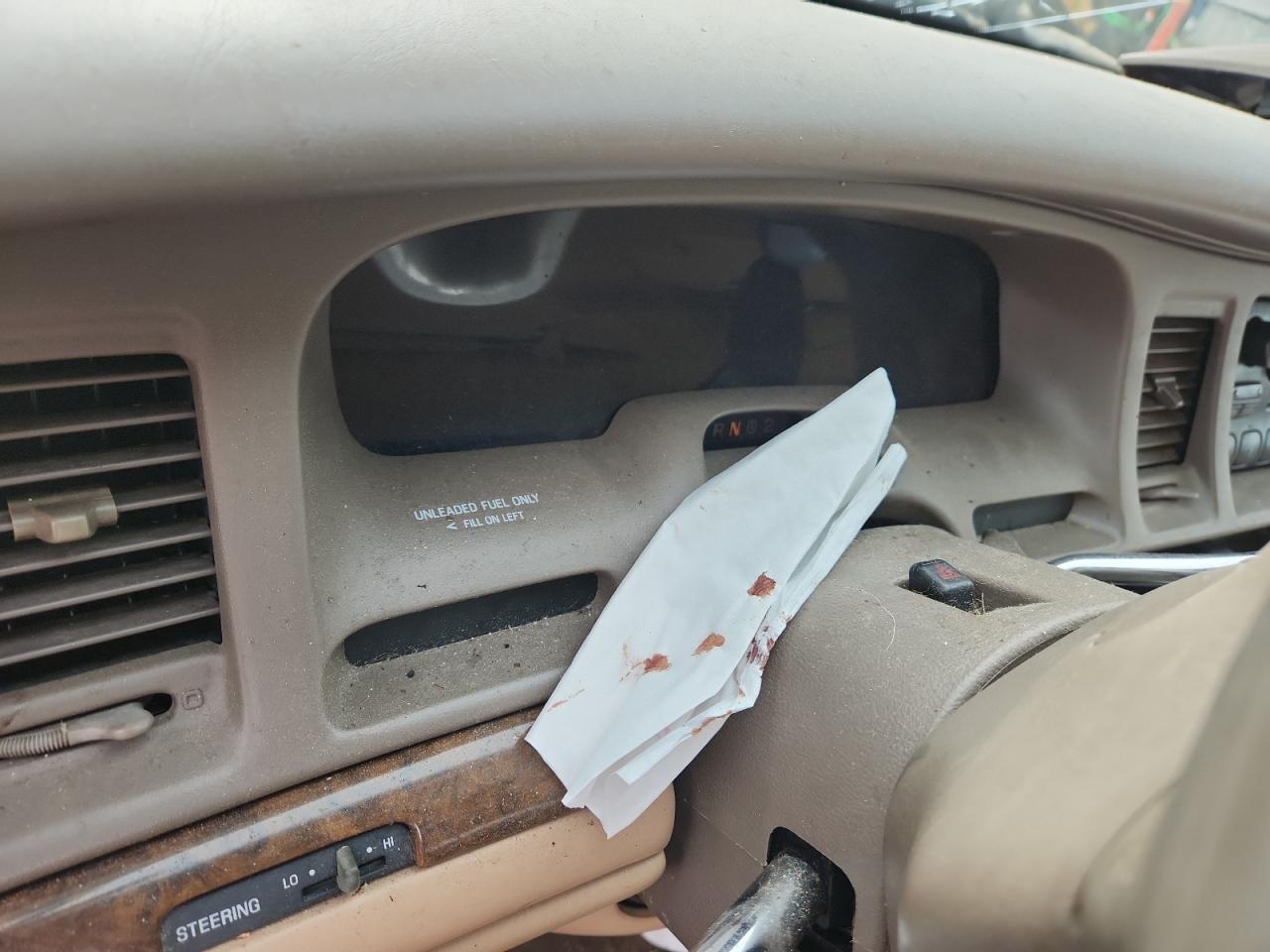 Lincoln Towncar Signature Image 3