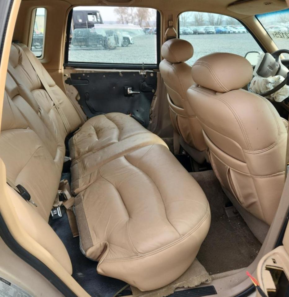 Lincoln Towncar Signature Image 4