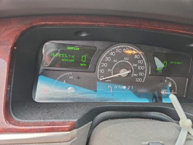 Lincoln Towncar Executive Image 5