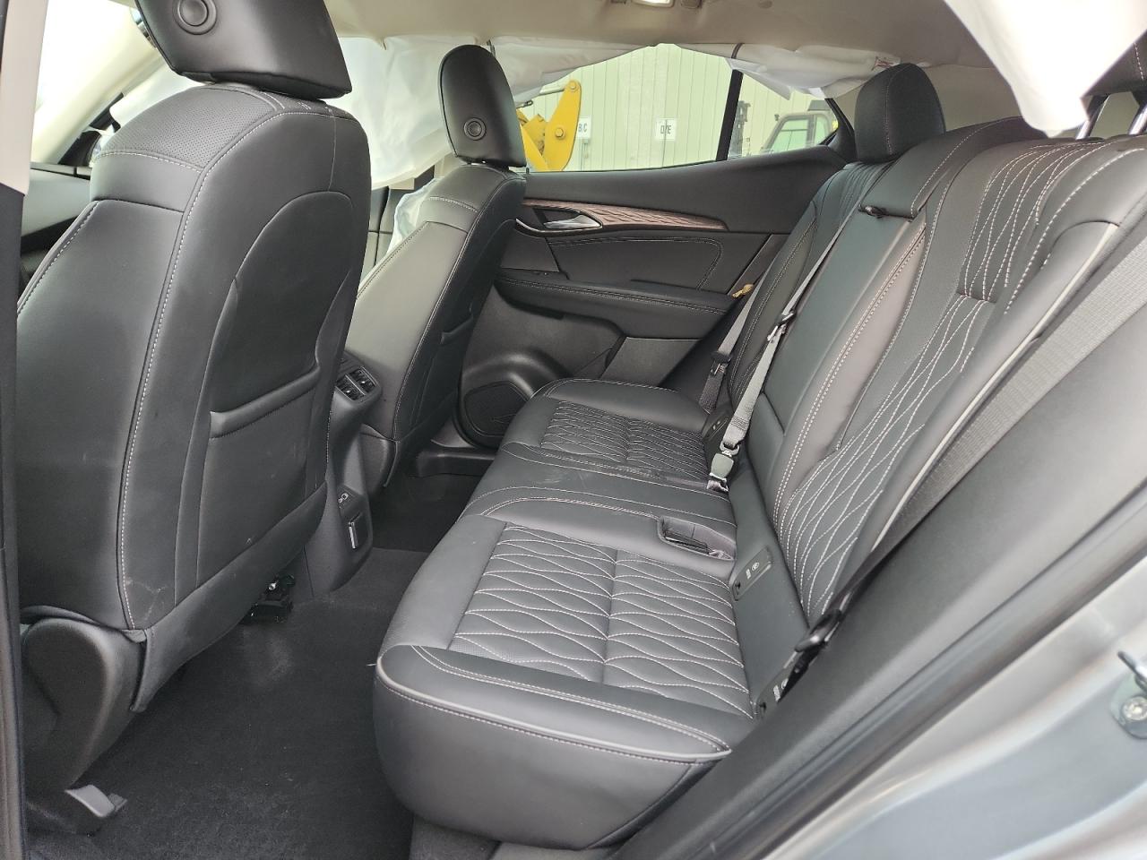 Buick Envision Avenir Image 13