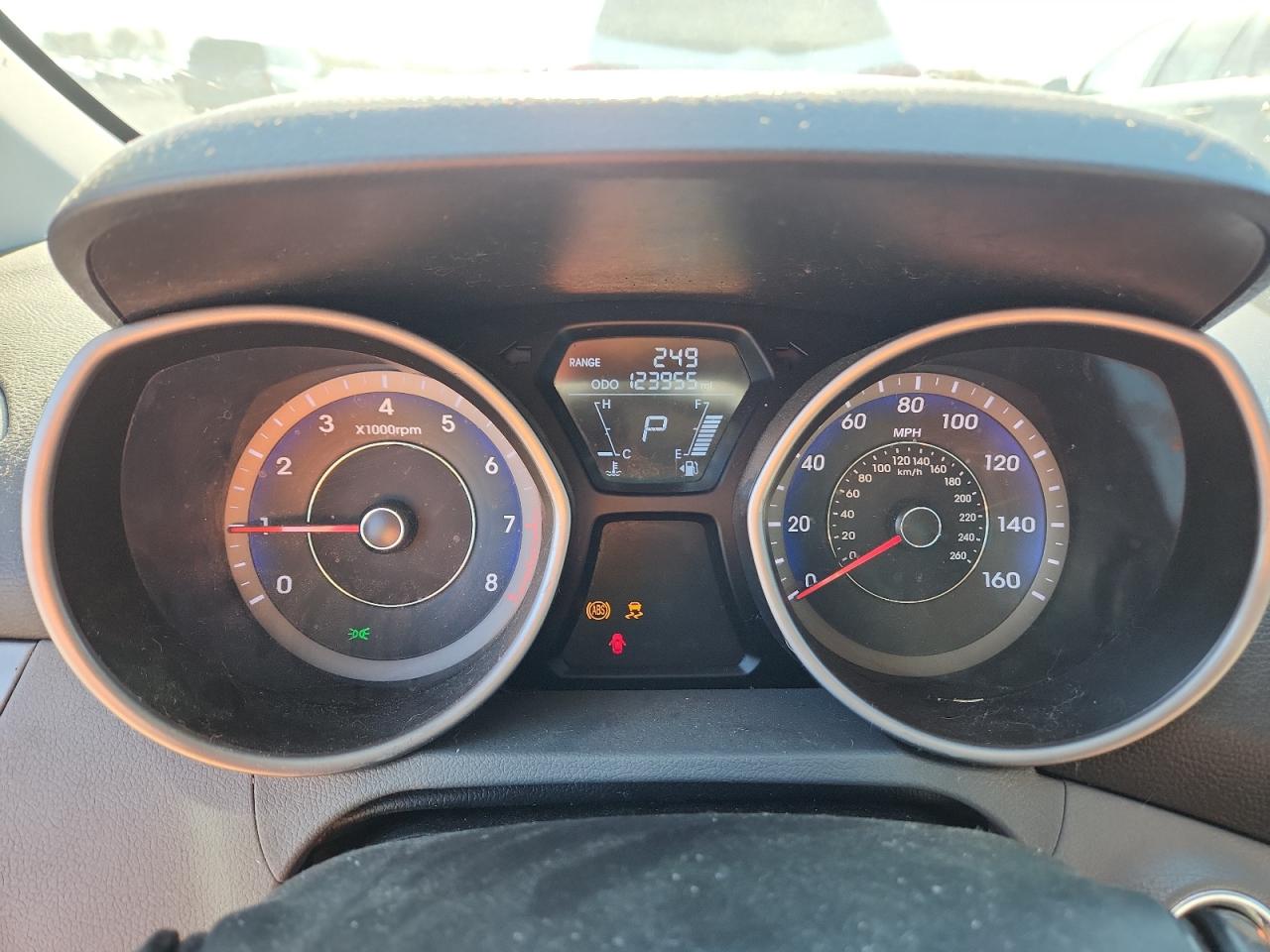 Hyundai ELANTRA Gls Image 2