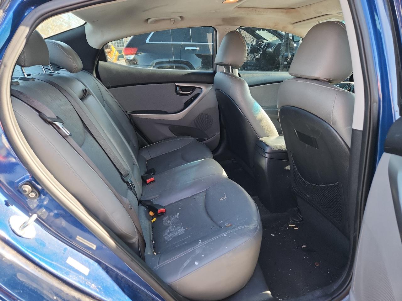 Hyundai ELANTRA Gls Image 4