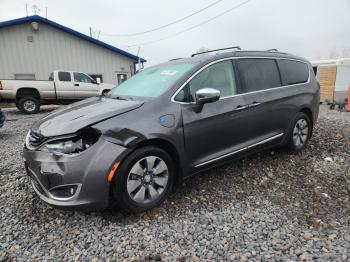  Salvage Chrysler Pacifica