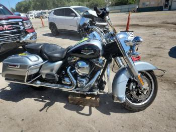  Salvage Harley-Davidson Fl