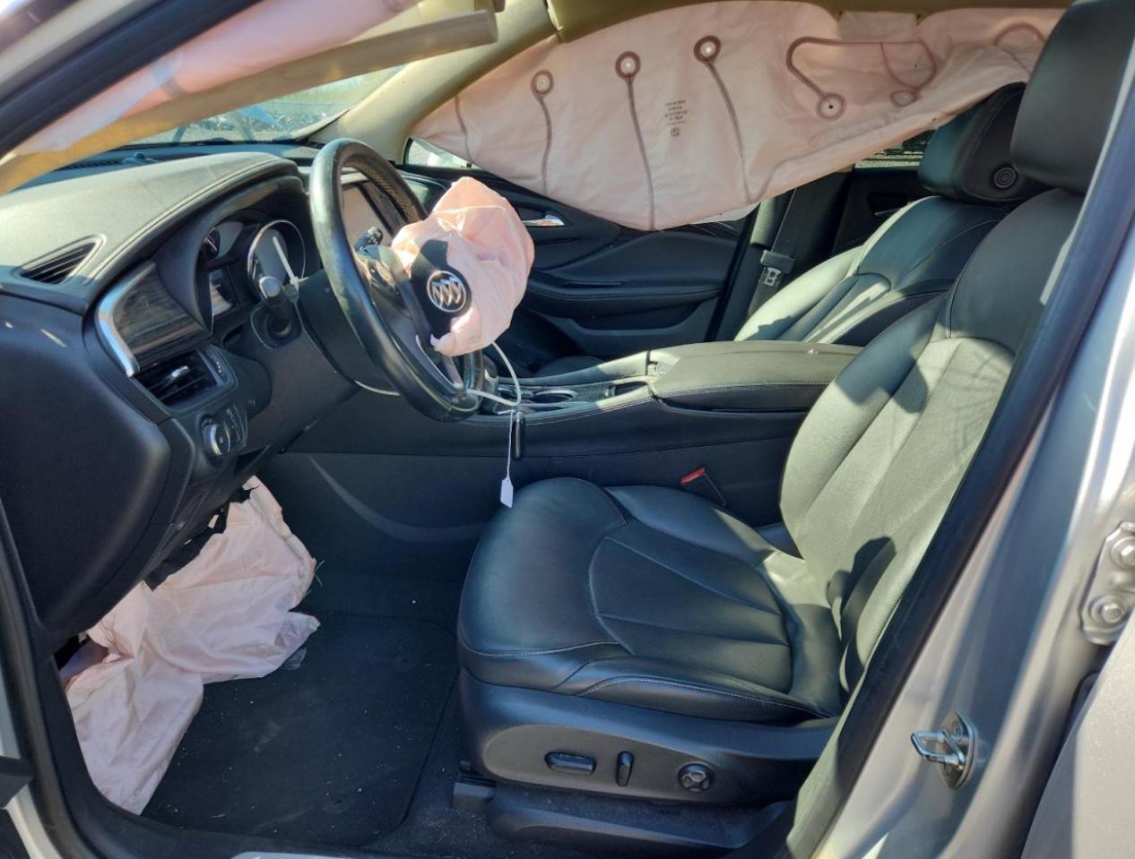 Buick Envision Essence Image 12