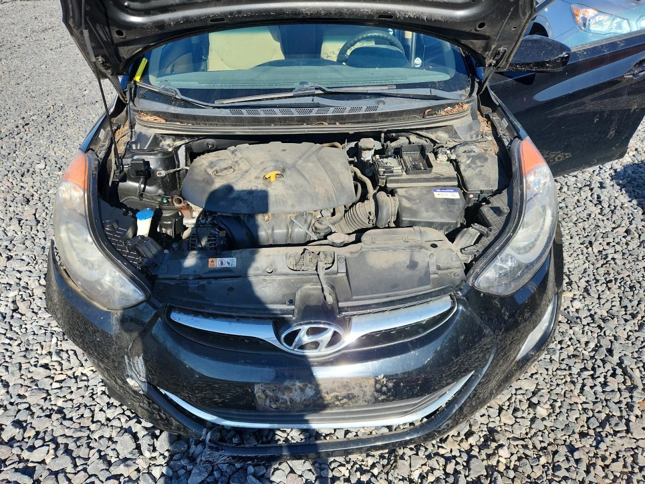 Hyundai ELANTRA Gls Image 9