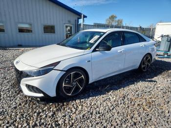  Salvage Hyundai ELANTRA