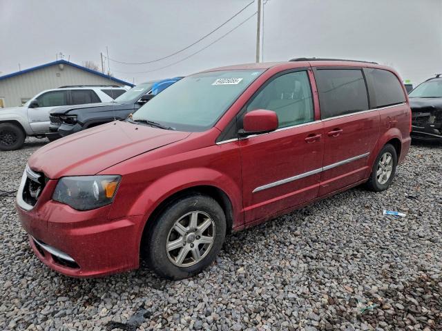  Salvage Chrysler Minivan