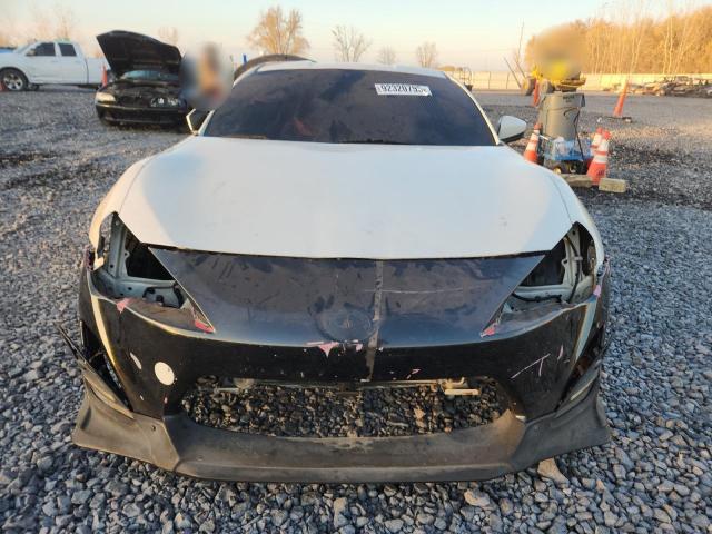 Toyota Scion Image 10