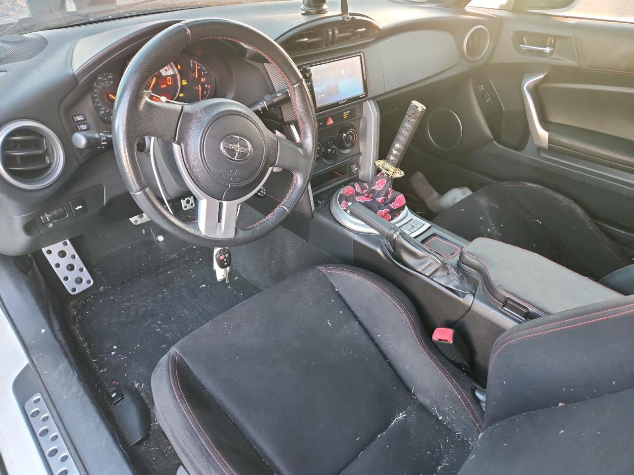 Toyota Scion Image 9