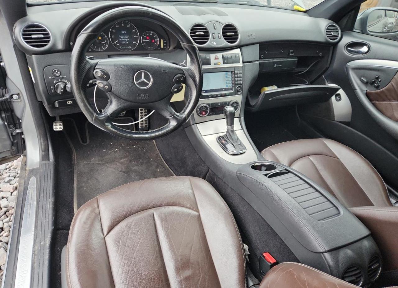Mercedes-Benz Clk-class 350 Image 6