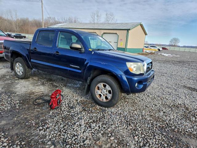 Toyota Tacoma Double Cab Prerunner Image 9