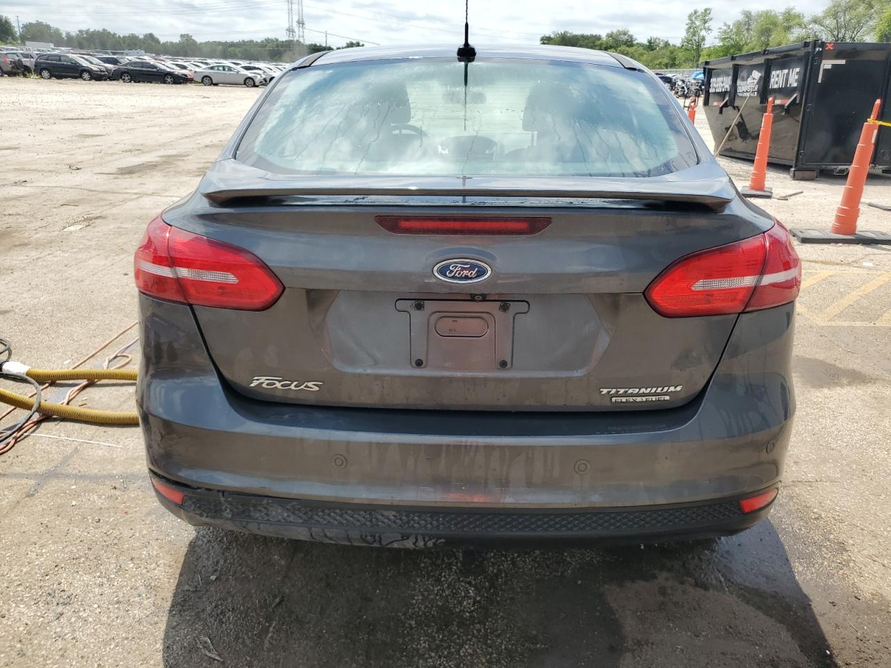 Ford Focus Titanium Image 2