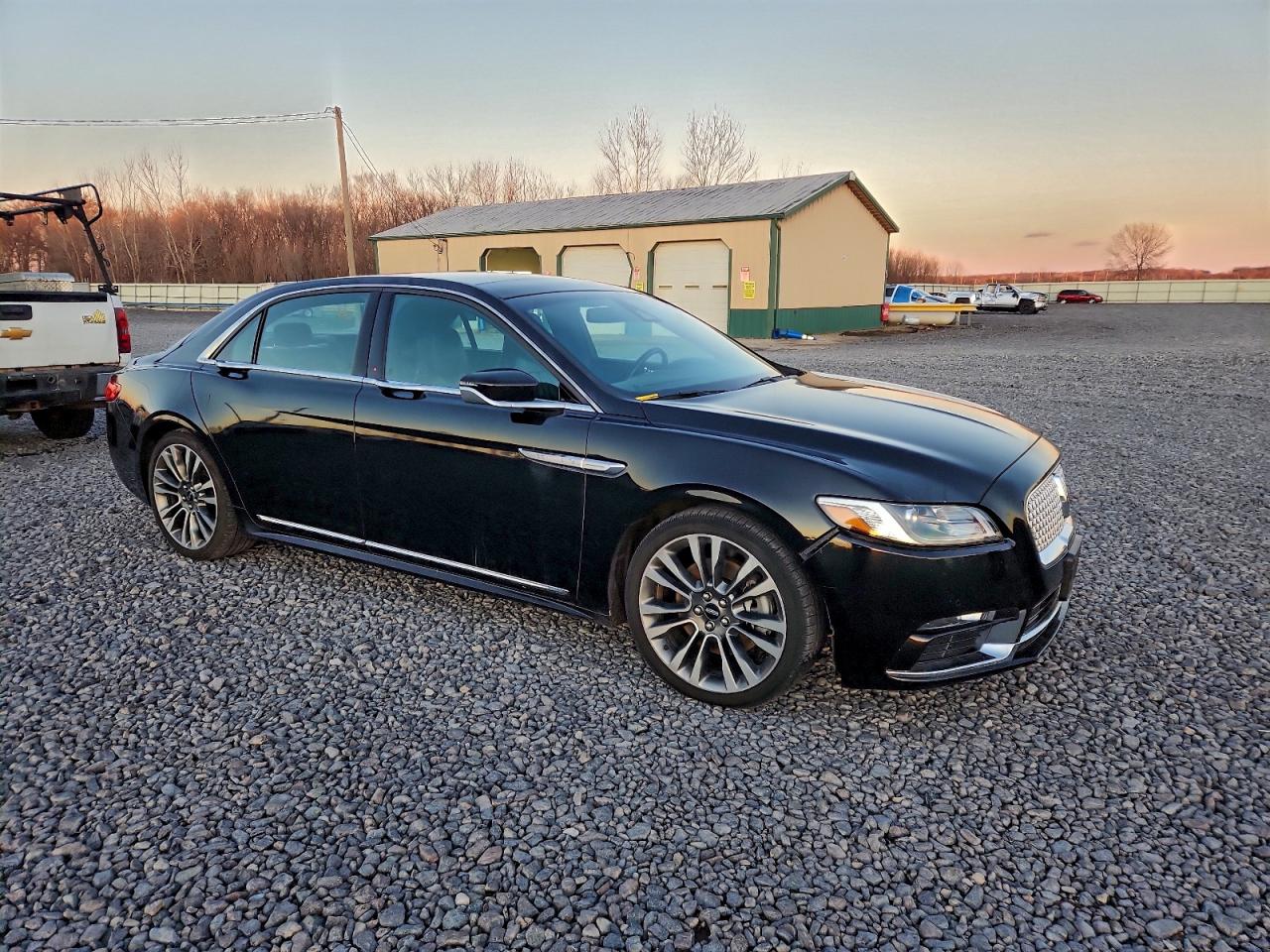 Lincoln Continental Reserve Image 5